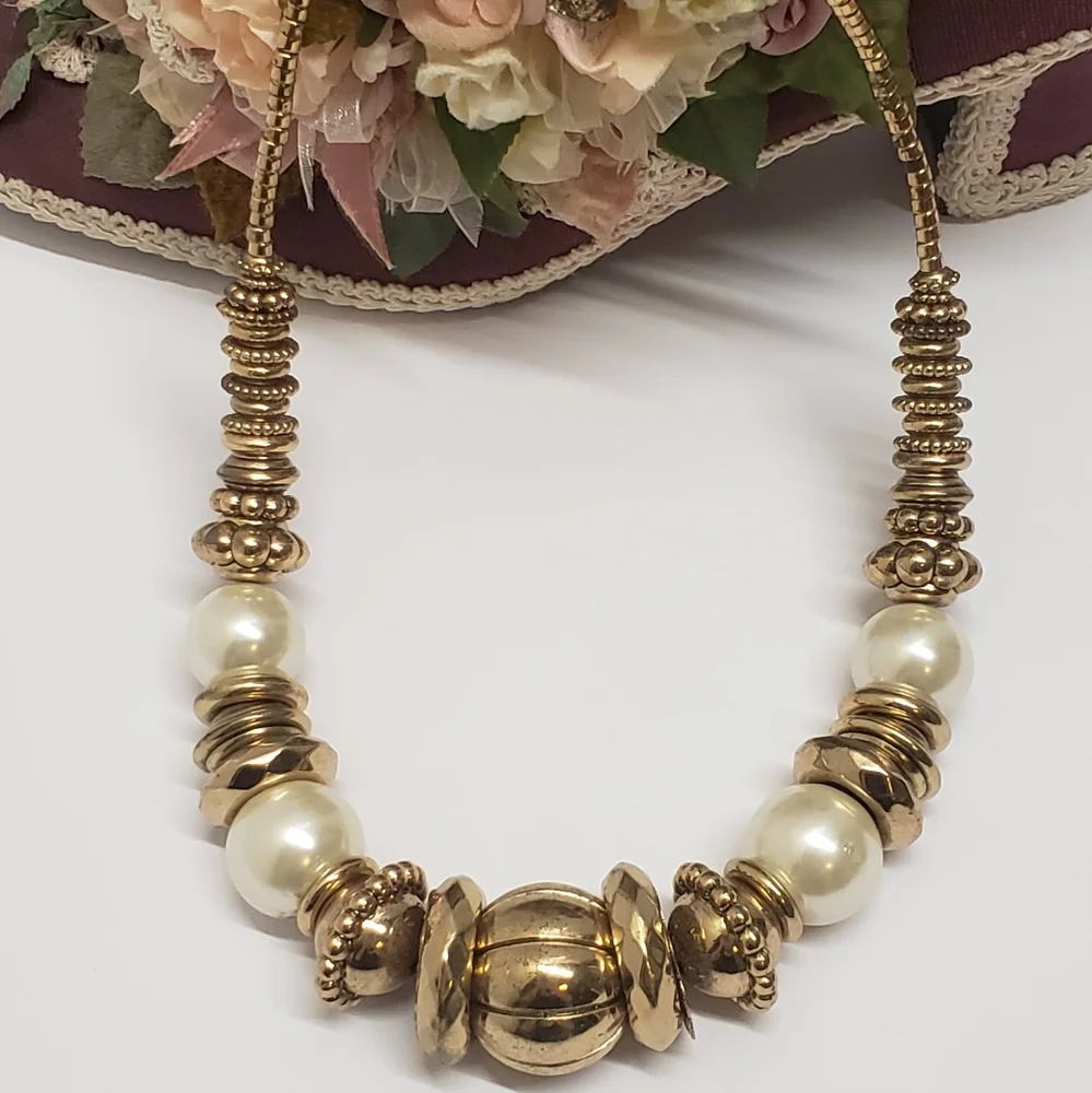 Vintage Gold Tone Metal & Faux Pearl Statement Necklace - Picture 3 of 12